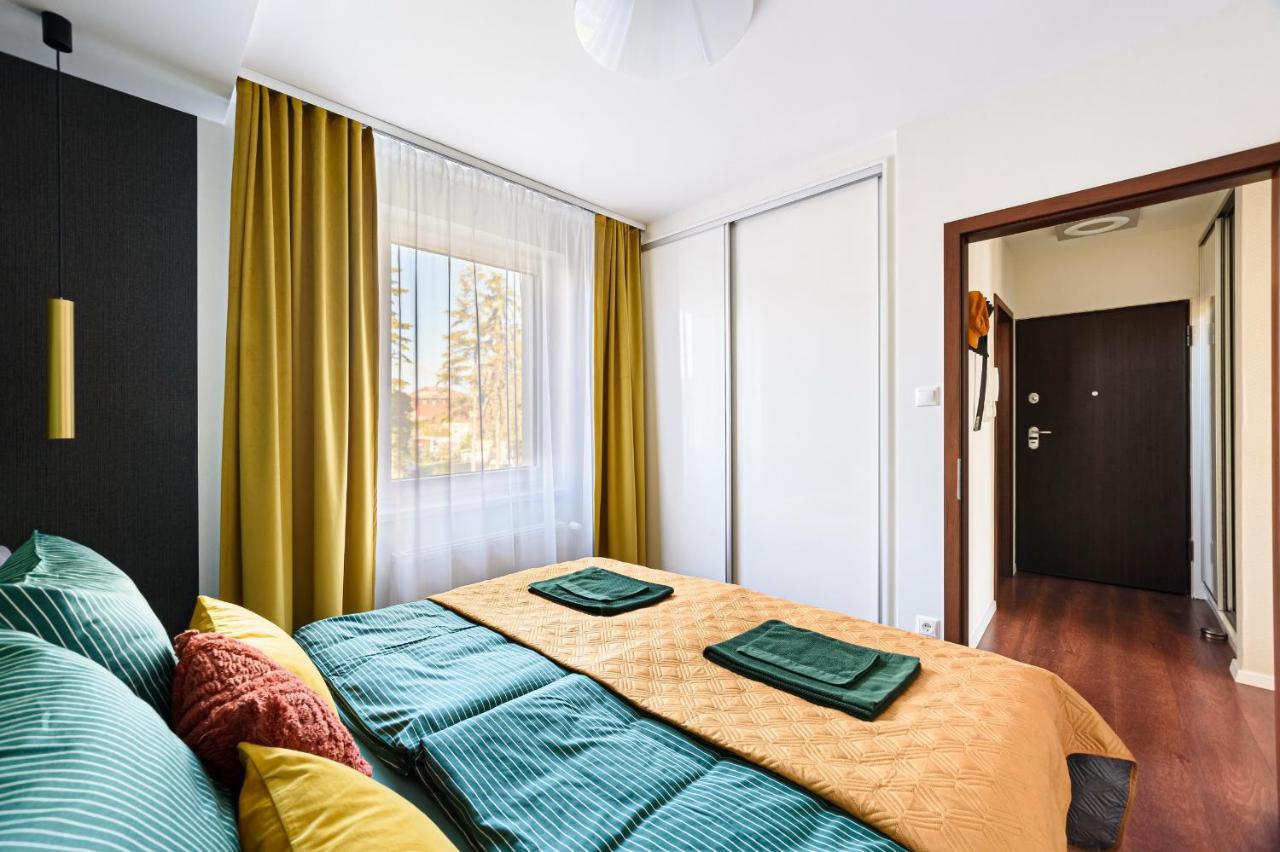 Hid19 Apartman Gyor Belvaros-Free Parking-Terrace Az Rq Vizi Elmenypark Es Gyogyfuerdonel Buitenkant foto